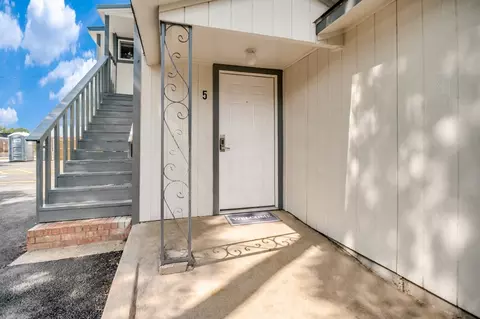 905 W Abram St, Arlington, TX 76013