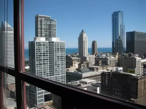200 N Dearborn St #4002, Chicago, IL 60601