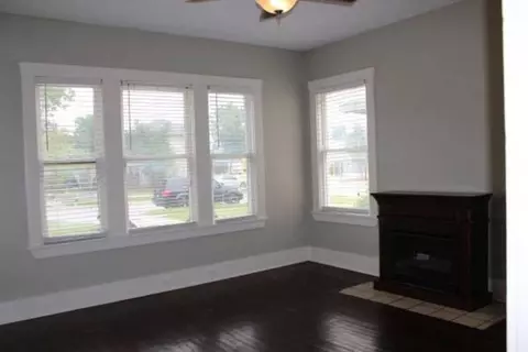 806 E Ashby Pl #1, San Antonio, TX 78212