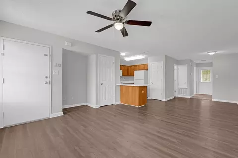 818 Barrington Woods Cv, Southaven, MS 38671