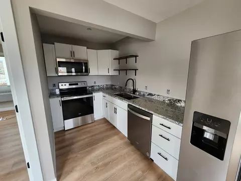 515 6th St NW, Rochester, MN 55901
