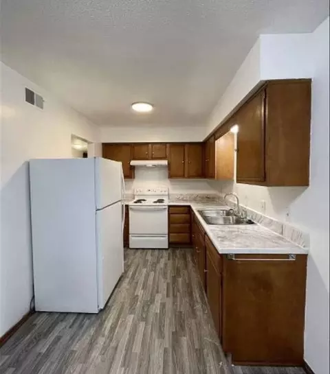 3709 Harrison St, Bellevue, NE 68147