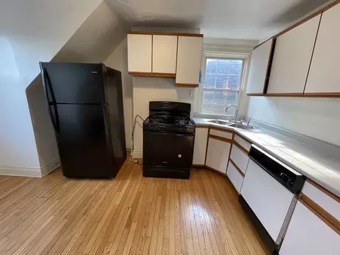 5706 Darlington Rd #3RD, Pittsburgh, PA 15217