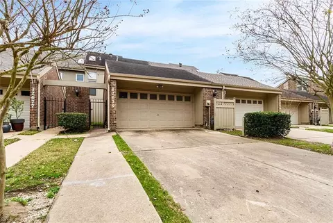 12679 Briar Patch Dr, Houston, TX 77077