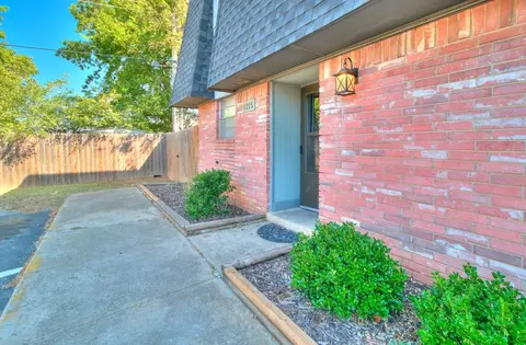 1201 Lakecrest Dr, Norman, OK 73071