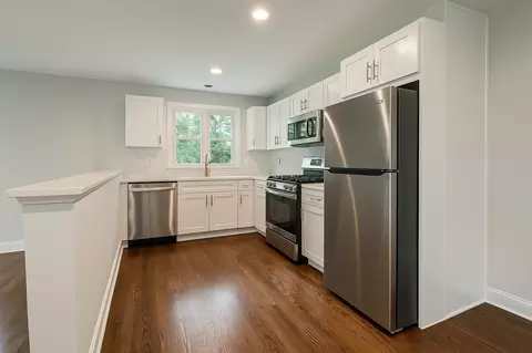 5-20 5-20 Oak Terrace 195-221 Mountain Ave, Somerville, NJ 08876