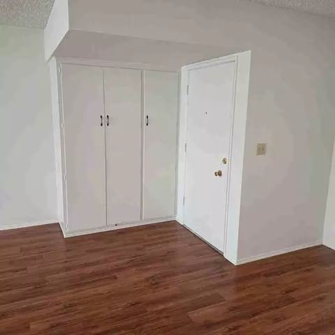 275 S Oakland Ave, Pasadena, CA 91101 photo 3