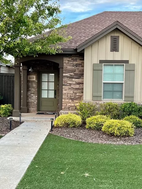 121 St 121st Ln, Lubbock, TX 79424