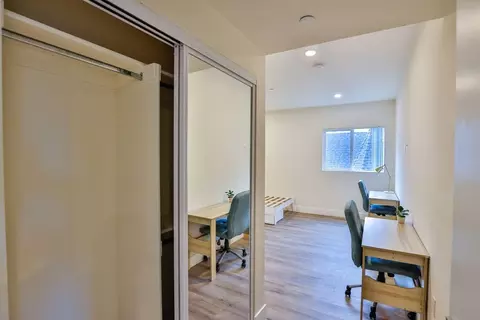 1164 W 37th Pl, Los Angeles, CA 90007