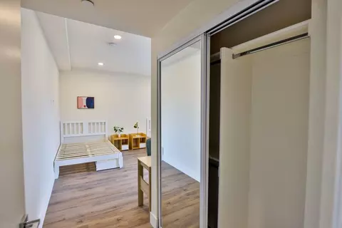 1164 W 37th Pl, Los Angeles, CA 90007