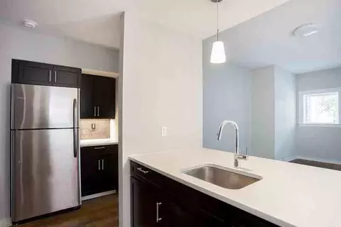 100 W Armour Blvd, Kansas City, MO 64111