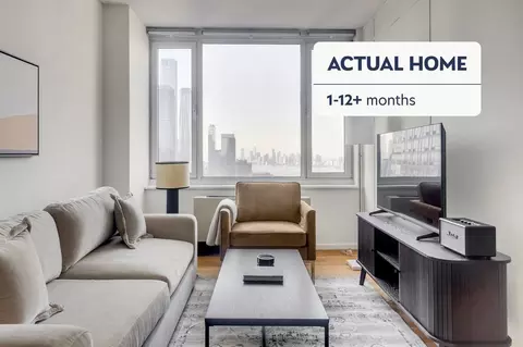 635 W 42nd St, New York, NY 10036