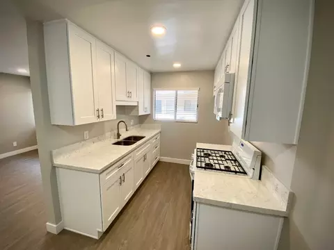 455 W Dryden St, Glendale, CA 91202 photo 4