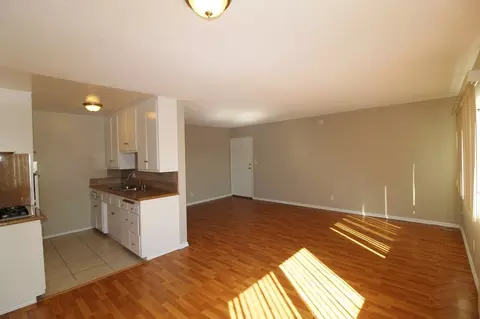 455 W Dryden St, Glendale, CA 91202 photo 18