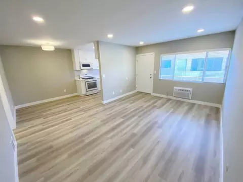 455 W Dryden St, Glendale, CA 91202 photo 17