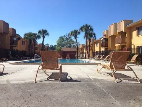 3760 University Blvd S, Jacksonville, FL 32216