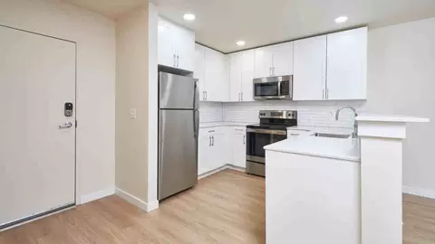 810 12th Ave, Seattle, WA 98122 photo 6