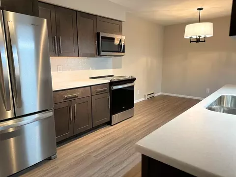 442 E Lincoln Ave, Milwaukee, WI 53207