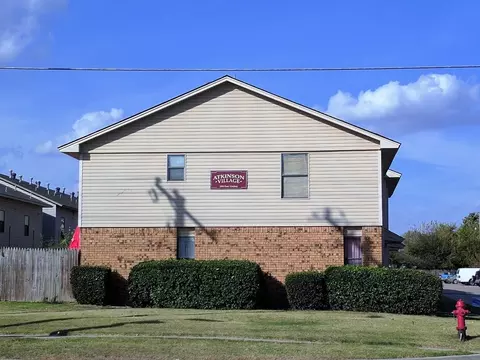 1901 E Lindsey St, Norman, OK 73071