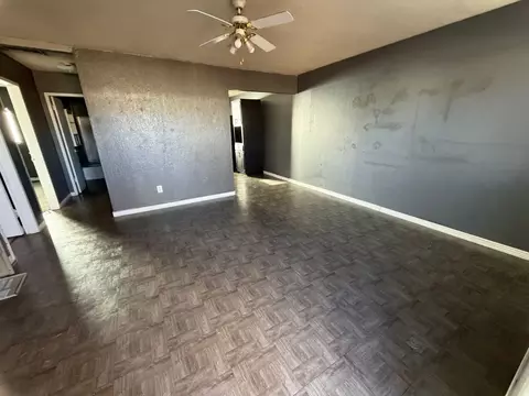 1033 Alvarado Dr SE, Albuquerque, NM 87108