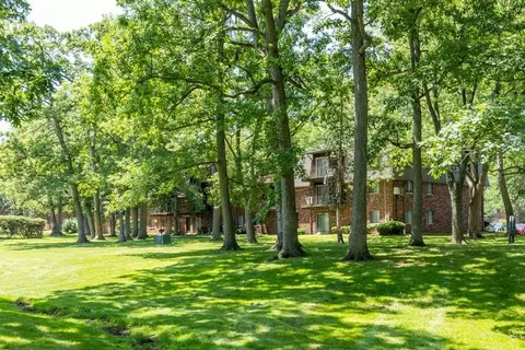 1818 Park West Blvd, Griffith, IN 46319 photo 11