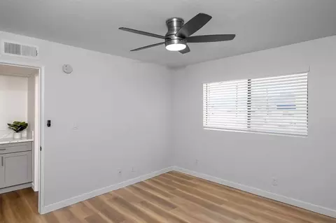 226 Elmwood Ave, Burbank, CA 91502 photo 15