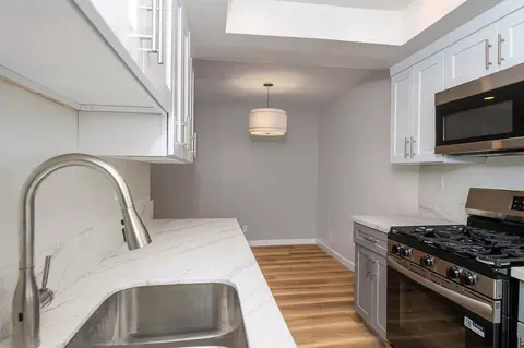 226 Elmwood Ave, Burbank, CA 91502 photo 11