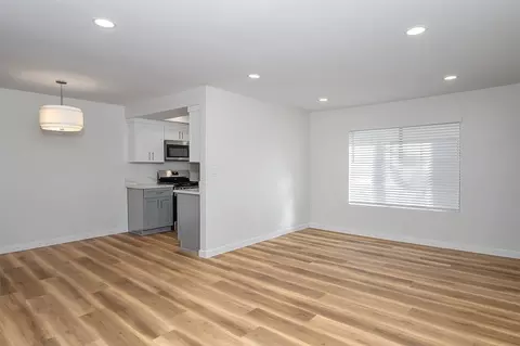 226 Elmwood Ave, Burbank, CA 91502 photo 5