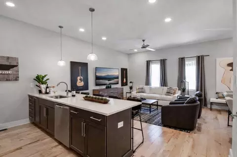 2131 Goodrich Ave, Nashville, TN 37218