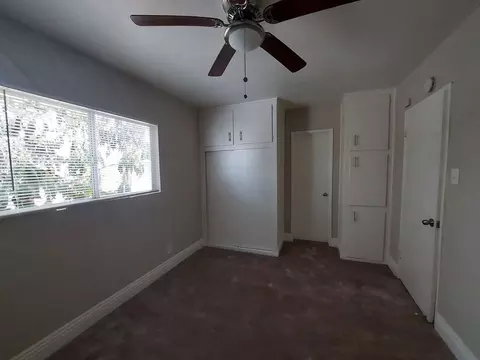 1131 E 4th St, Long Beach, CA 90802