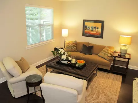 Fallen Leaf Ln, Wilmington, NC 28403