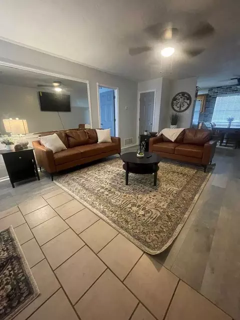 4033 NW Ozmun Ave, Lawton, OK 73505