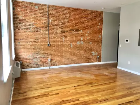 231 E North Ave, Baltimore, MD 21202 photo 3