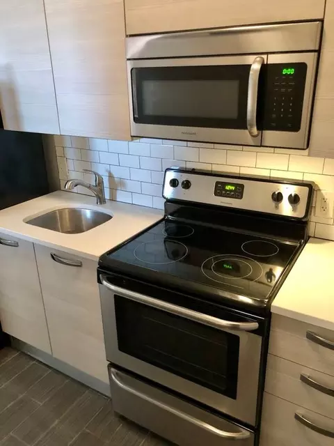 231 E North Ave, Baltimore, MD 21202 photo 7