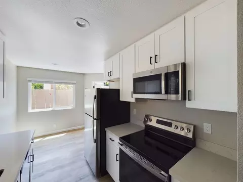 185 Saxony Rd, Encinitas, CA 92024 photo 5