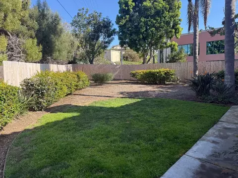185 Saxony Rd, Encinitas, CA 92024
