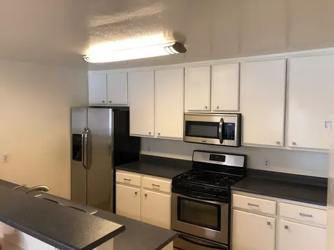 2050 S Bentley Ave, Los Angeles, CA 90025