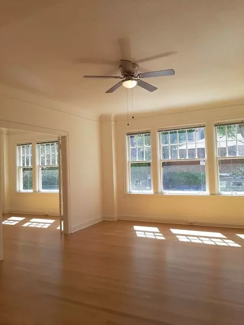 2014 NW Glisan St, Portland, OR 97209