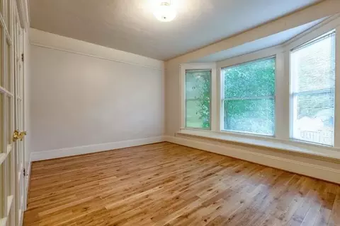 819 NW 23rd Ave, Portland, OR 97210