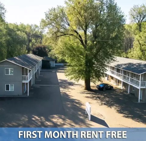 319 E Brookside St, Colorado Springs, CO 80905