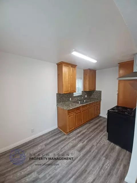 1145 E 1st St, Long Beach, CA 90802 photo 3