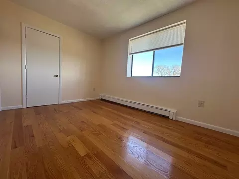362 Centre St, Quincy, MA 02169