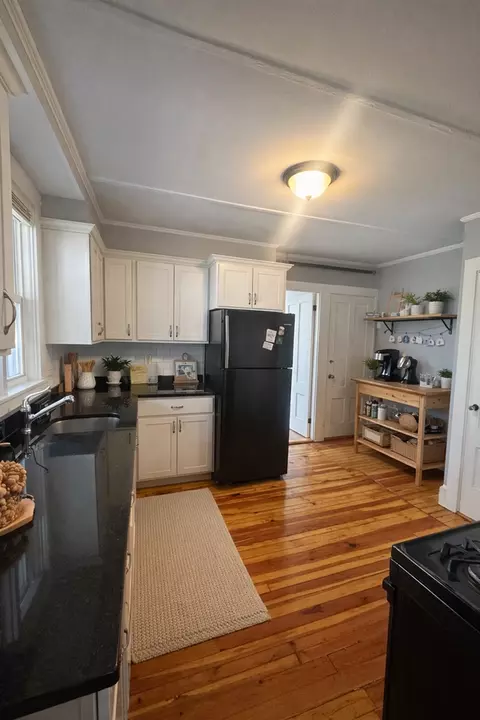 19 S State St, Concord, NH 03301