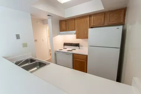 3530 Village Dr, Franklin, OH 45005