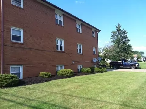 711 N Highland Ave, Girard, OH 44420