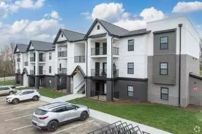 5141 Commerce Crossings Dr, Louisville, KY 40229