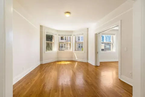 305 Bellevue Ave E, Seattle, WA 98102