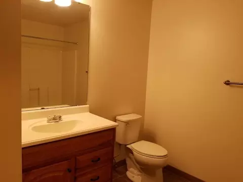 4010 University Ave, Des Moines, IA 50311