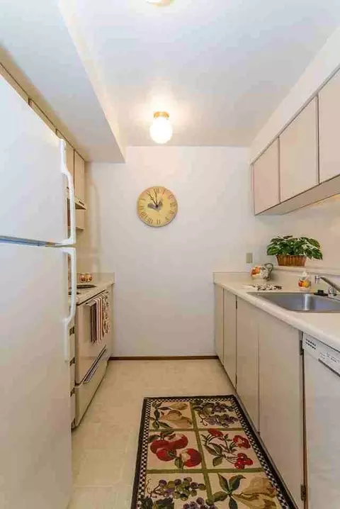 12542 35th Ave NE, Seattle, WA 98125