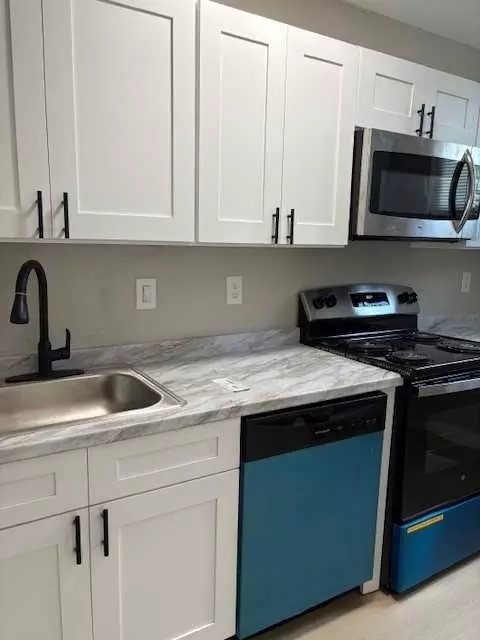 2731 S Blair Stone Rd, Tallahassee, FL 32301